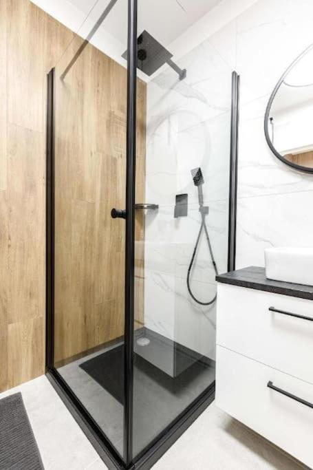 Golden Apartments Wroclaw - Cozy Studio- Odra River&Ksiecia Witolda Bagian luar foto